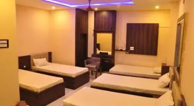 Hotel Golden Inn