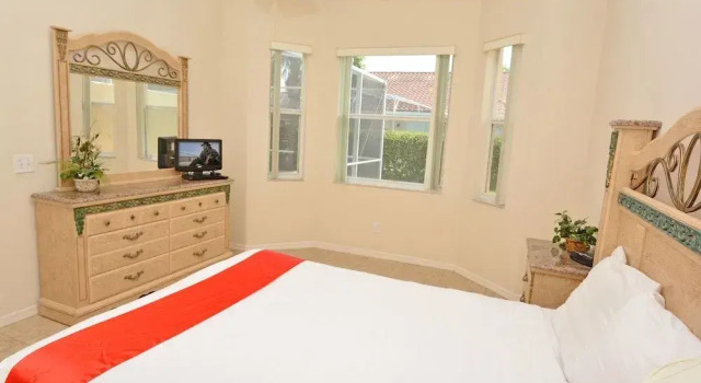 T159BD Sunshine Haven 3 Br villa by RedAwning