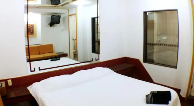 Fridays Hostel and Hotel, Забронировать Хостел Хостелы Рио-де-Жанейро, рядом с Национальный музей изобразительных искусств, Хостел