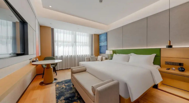Номер Business Ramada by Wyndham Shanghai Pudong