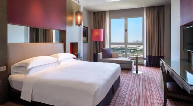 Люкс с доступом в лаунж c 1 комнатой Park Rotana Abu Dhabi