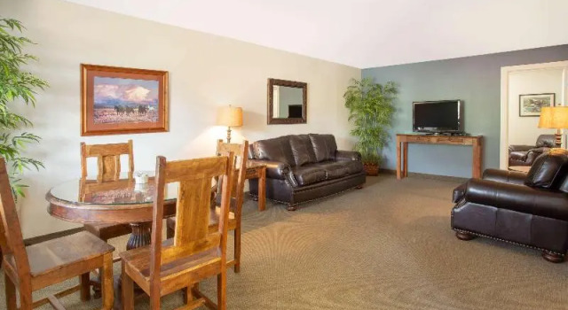 Номер Standard с видом на горы Travelodge by Wyndham Gardiner Yellowstone Park North Entr