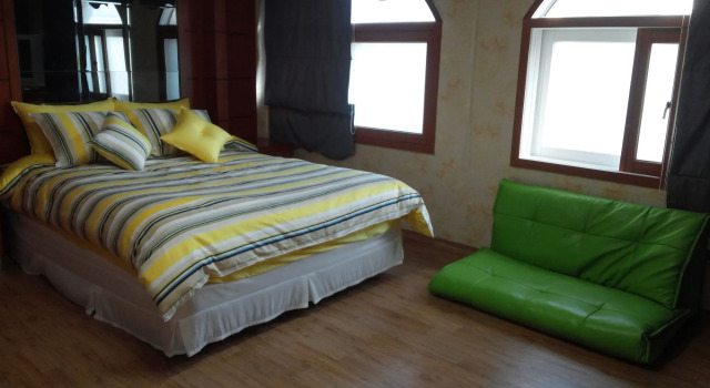 Marine Guesthouse, Boek Hotel Hotels in Gangwon-Do met parkeren, Parkeren