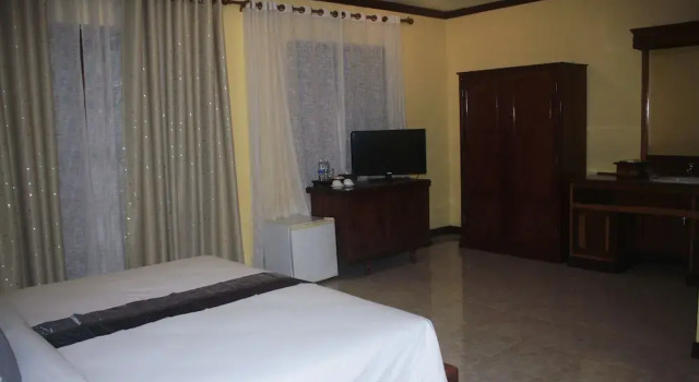 Suryavara Residence Hotel