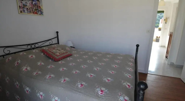 Appartement 4 personnes avec terrasse et parking le port de Nice, Забронировать Апартаменты/квартира Отели Ниццы с парковкой, рядом с Касл-Хилл, Парковка