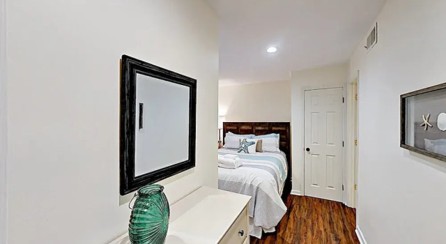 Coastal Chic Villa 2 Bedrooms 2 Bathrooms Villa