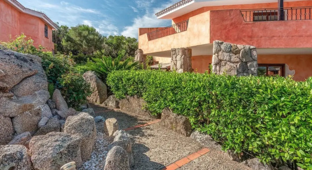 Mono 2, Book Hotel Palau Emerald Coast