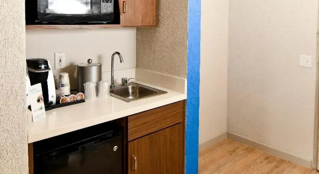 Номер Standard Holiday Inn Express Hotel & Suites Port Clinton-Catawba Island by IHG