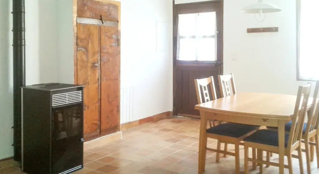 House With 2 Bedrooms in Revest-des-brousses, With Wonderful Mountain, Забронировать Отель Ревест-де-Брусс Альпы