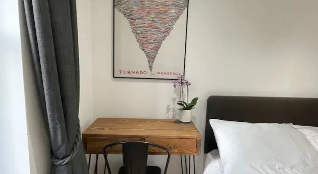 Stunning 3BD Maisonette W/balcony - Old Street!
