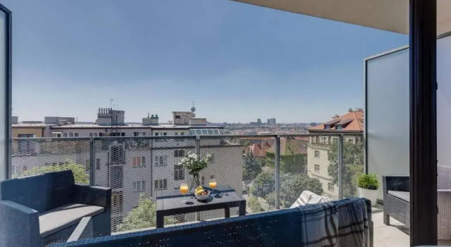 JT's Apartments Korunní str., Rezervovat Apartmán Hotely v Praha s parkováním, poblíž Flora Subway Station, Parkování