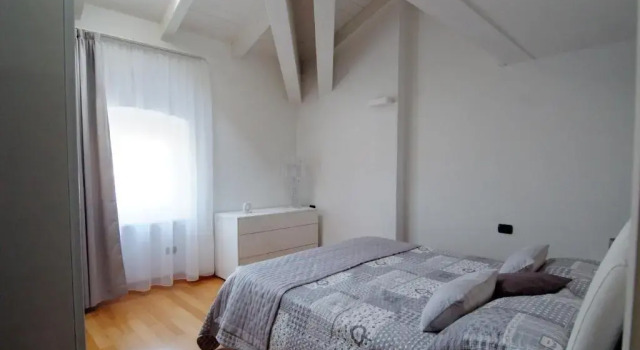 White Residence Apartment