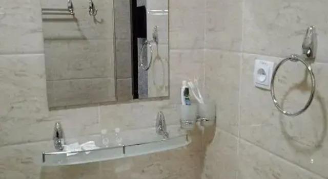 Taxtapul Hotel, Rezerwuj Hotel Tanie hotele w Tashkent