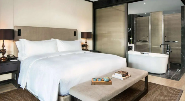 Номер Standard Hilton Ningbo Dongqian Lake