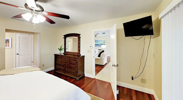 Tequila Canal - 3 Br Home