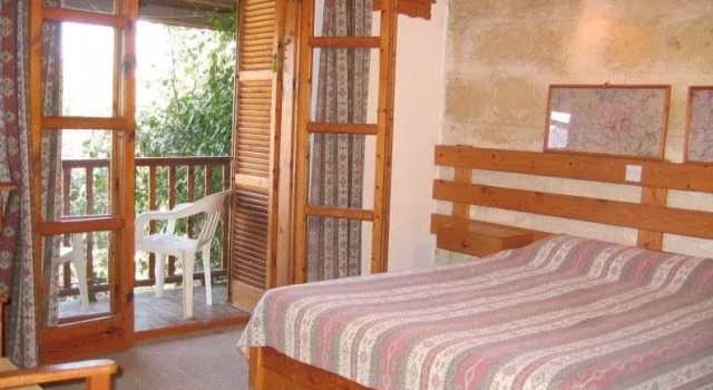 Riviera Beach Bungalows, Book Hotel Hoteller i Girne med parkering, Parkering