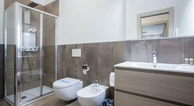 Люкс Executive Astoria Suite Apartments