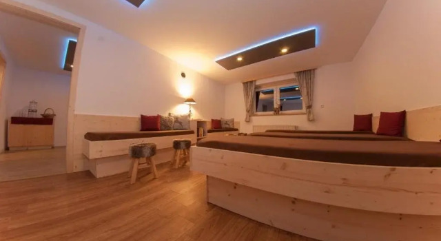 Hotel Sonnfeld, Book Hotel Hinterstoder 
