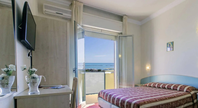 Hotel Silver, Забронировать Отель Отели Чезенатико 3 звезды, 3*