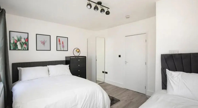 Camberwell Apartment - Stylish 4 Bed
