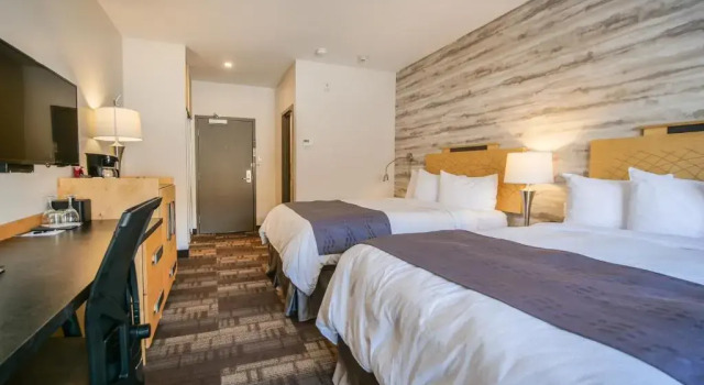 Четырёхместный номер Standard с видом на горы Manoir Belle Plage