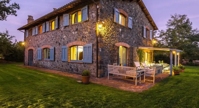 Villa Alfina 10 in Castel Giorgio, Rezervasyon Villa Tuscia otoparklı oteller, Otopark