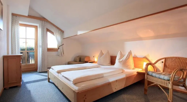 Paratscher, Prenota Hotel Hotel a Tirolo con parcheggio, Parcheggio