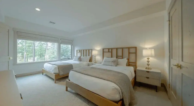 Wilderness Club Haven for 12!, Buchen Sie Ferienhaus Hotels in Montana mit Parkplatz, Parkplätze