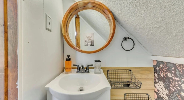 Коттедж Ruidoso Rental w/ Private Hot Tub: Walk to Midtown