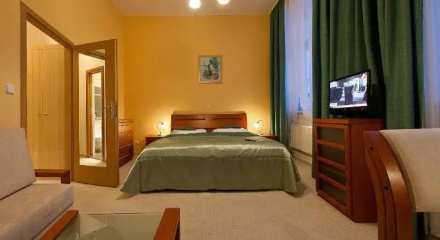Hotel Pod Zámkem, Забронировать Отель Отели Босковице 3 звезды, 3*