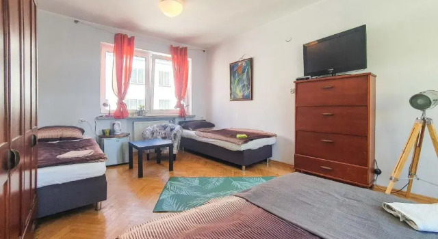 Hostel Mazurska 8a, Забронировать Отель Ольштын Мазурия, рядом с Philharmonic of Warmia and Mazury