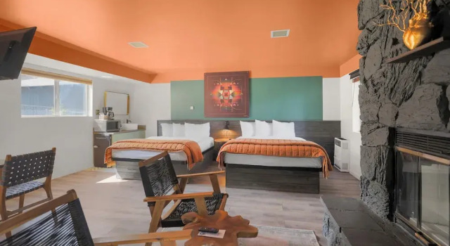 Трёхместный номер Standard Sessions Retreat & Hotel