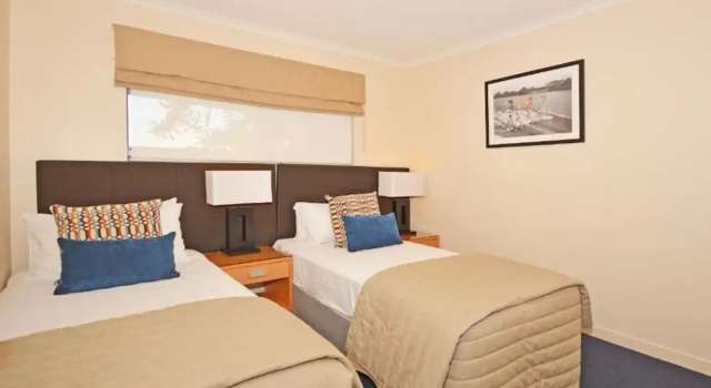 Апартаменты с 2 комнатами с балконом Mantra Hervey Bay