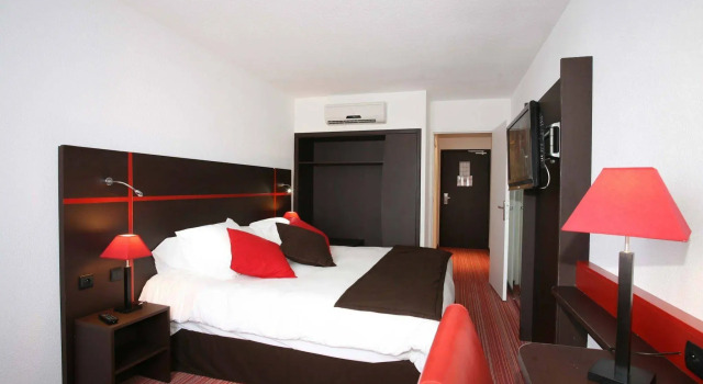 Zenia Hotel & Spa, Book Ferieresort Hoteller i Proville med pool, Swimmingpool