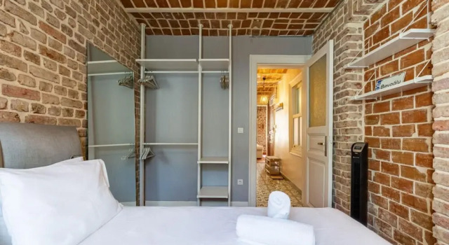 Nostalgic Flat Near Galata Tower in Beyoglu