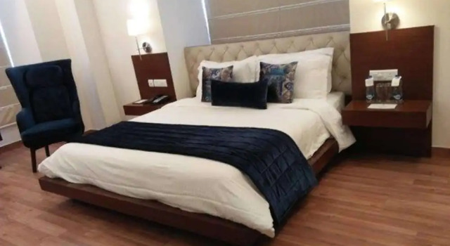 Люкс RS Sarovar Portico