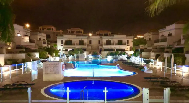 Villa Del Duque, Book Villa Hotels in Tenerife with Parking, Parking