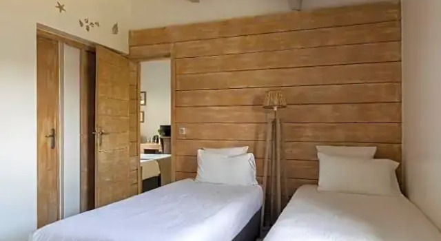 Люкс Hôtel Restaurant Les Arnelles