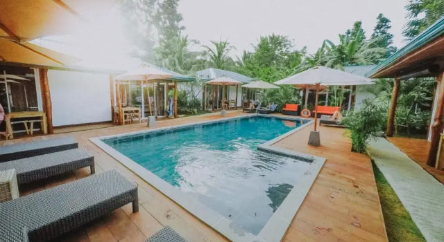 Коттедж Cadlao Resort and Restaurant