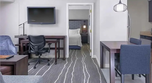 Четырёхместный номер Standard Homewood Suites by Hilton Columbia