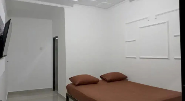 Hotel O Jm Guest House 2NearStasiun karawang