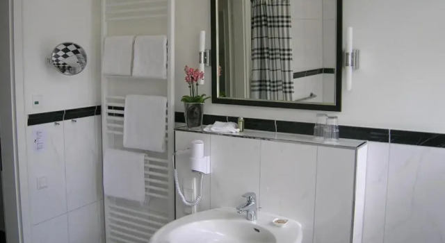 Номер Comfort Hotel & Café KleinerGrünauer