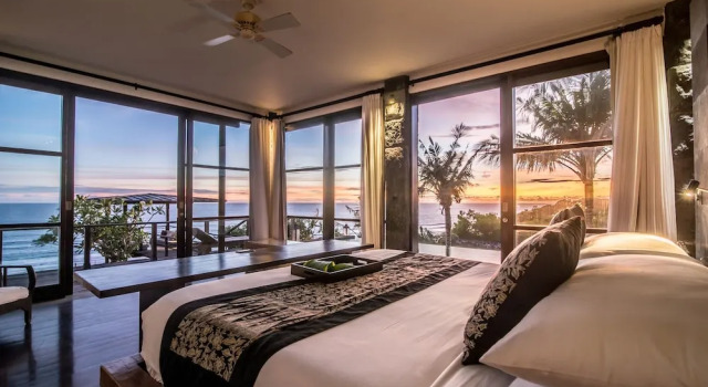 Вилла Luxury Absolute Cliff Front Pandawa Beach Villa
