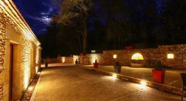 L'Evidence, Rezerwuj Hotel La Chapelle-Aubareil Black Perigord