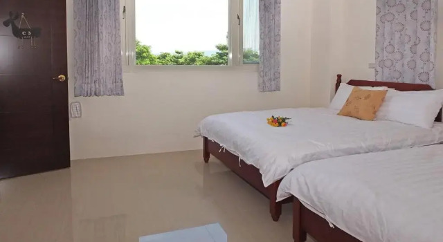 Четырёхместный номер Standard Village Tree B&B