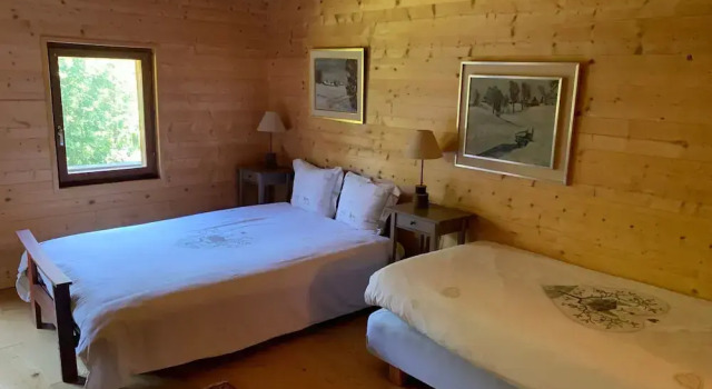 Шале Spacious Swiss Alpine Chalet for Nature Lovers