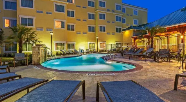 Кровать в общем номере TownePlace Suites by Marriott Abilene Northeast