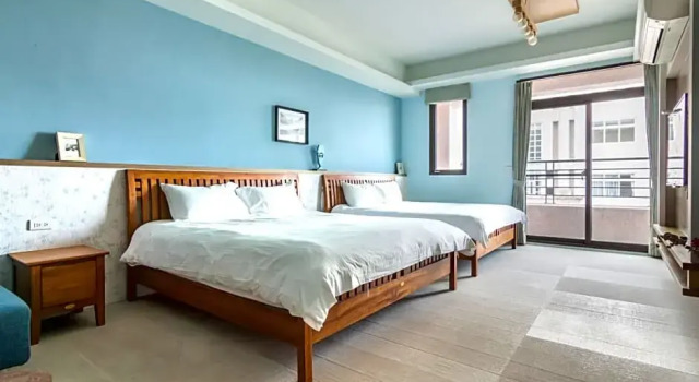 Номер Luxury Jhongshan Building Bed and Breakfast