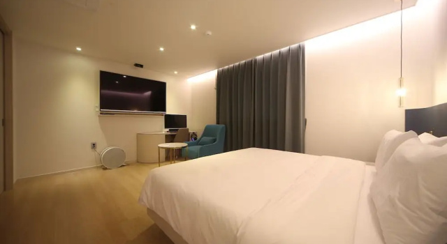 Двухместный номер Premium H Avenue Hotel Minam