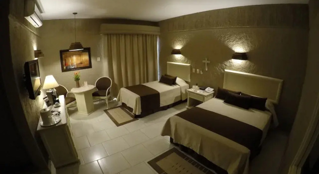 Семейный номер Standard Hotel Layfer del Centro, Cordoba, Ver
